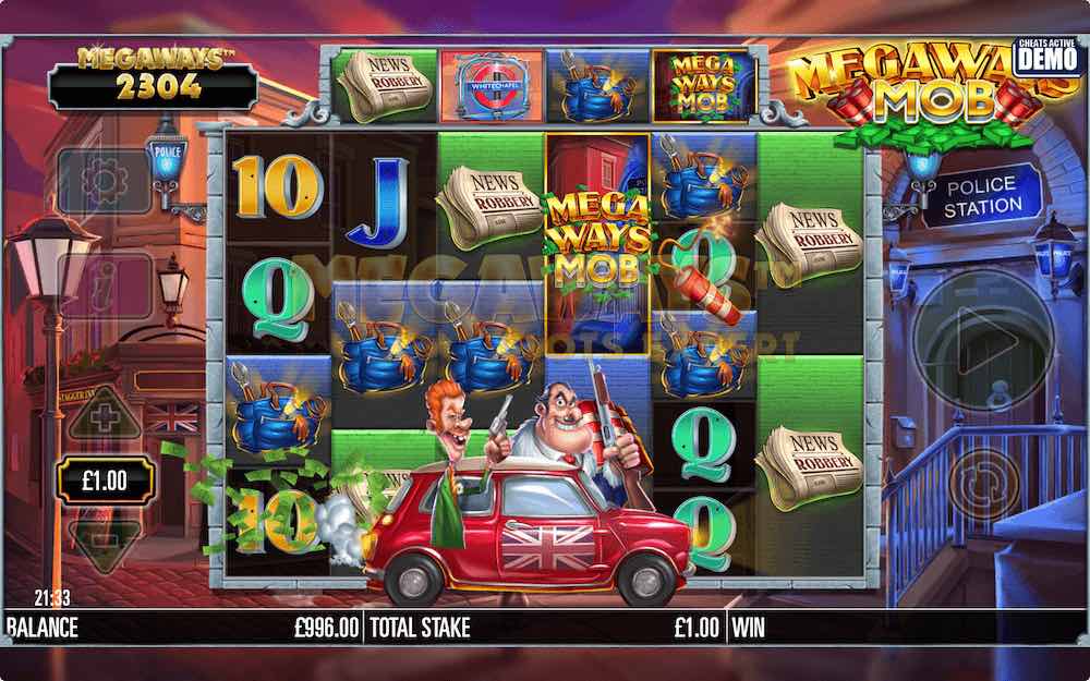 The Dynamite Feature will remove all lower paying royal symbols from the game reels on Megaways™ Mob